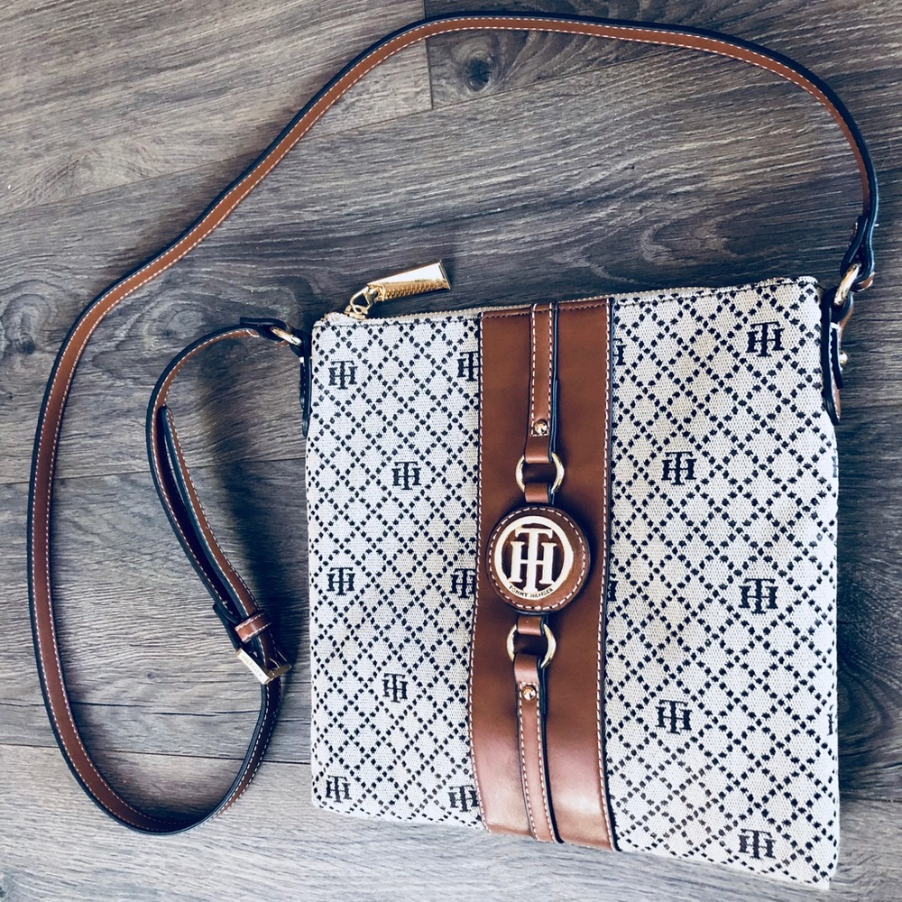 ✨Tommy Hilfiger Crossbody Bag - Jaden, Tan Diamond